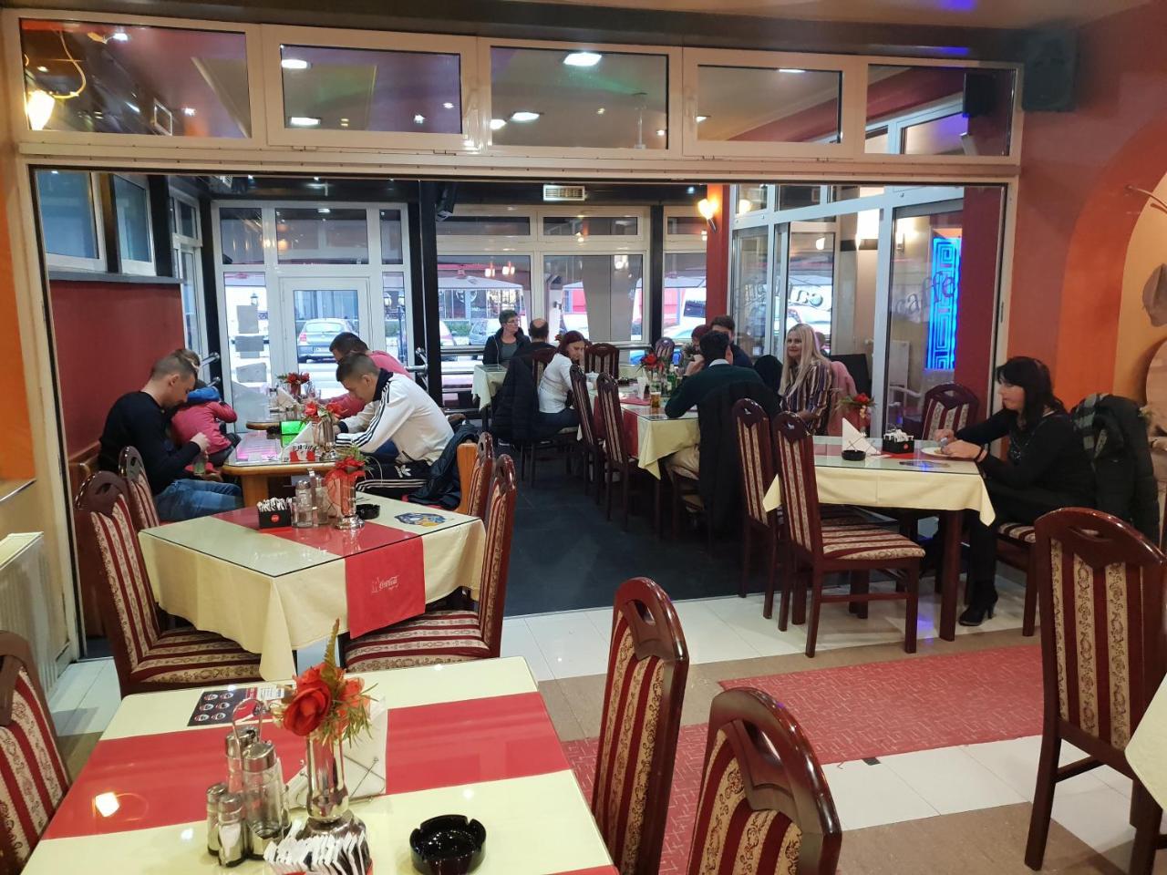 Motel Villa Aroma Ораше Екстер'єр фото