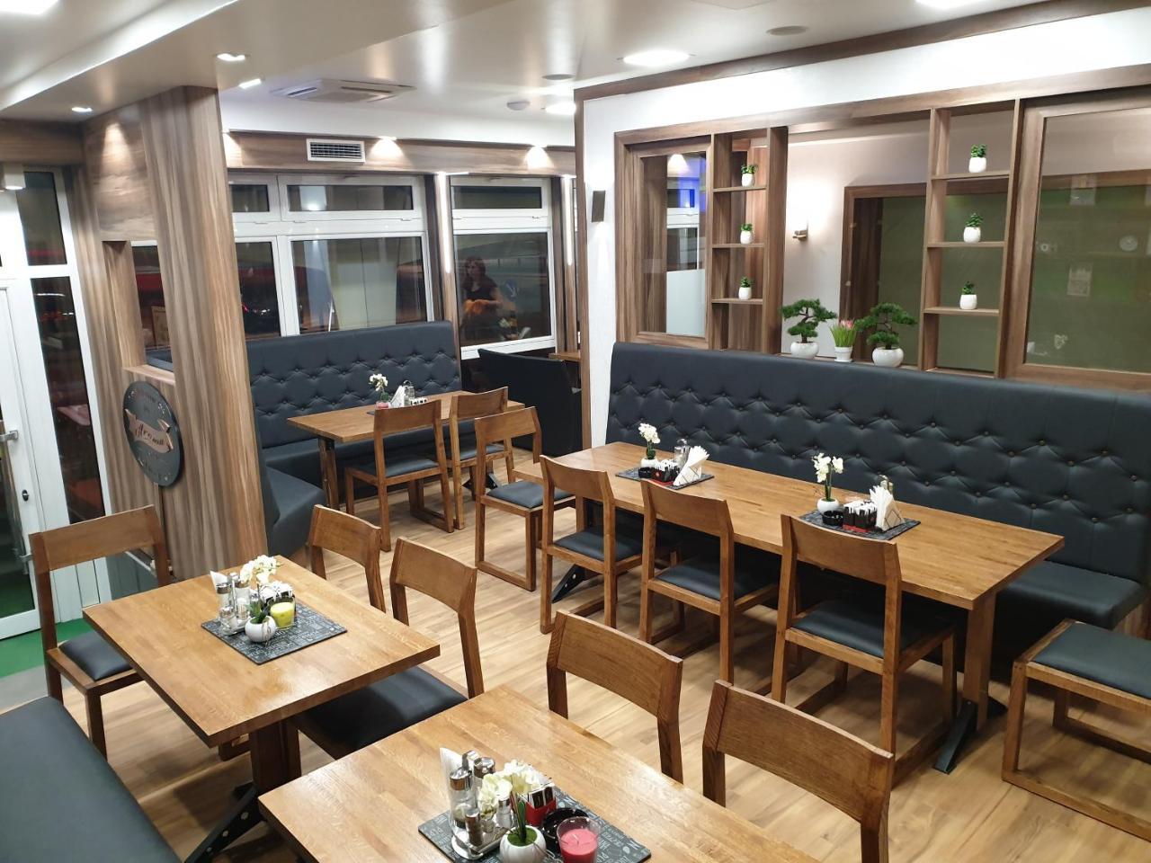 Motel Villa Aroma Ораше Екстер'єр фото