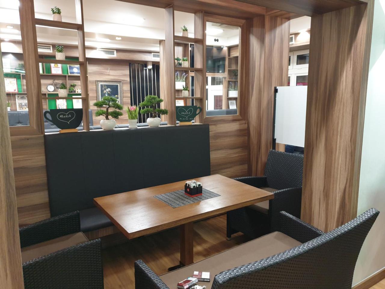 Motel Villa Aroma Ораше Екстер'єр фото